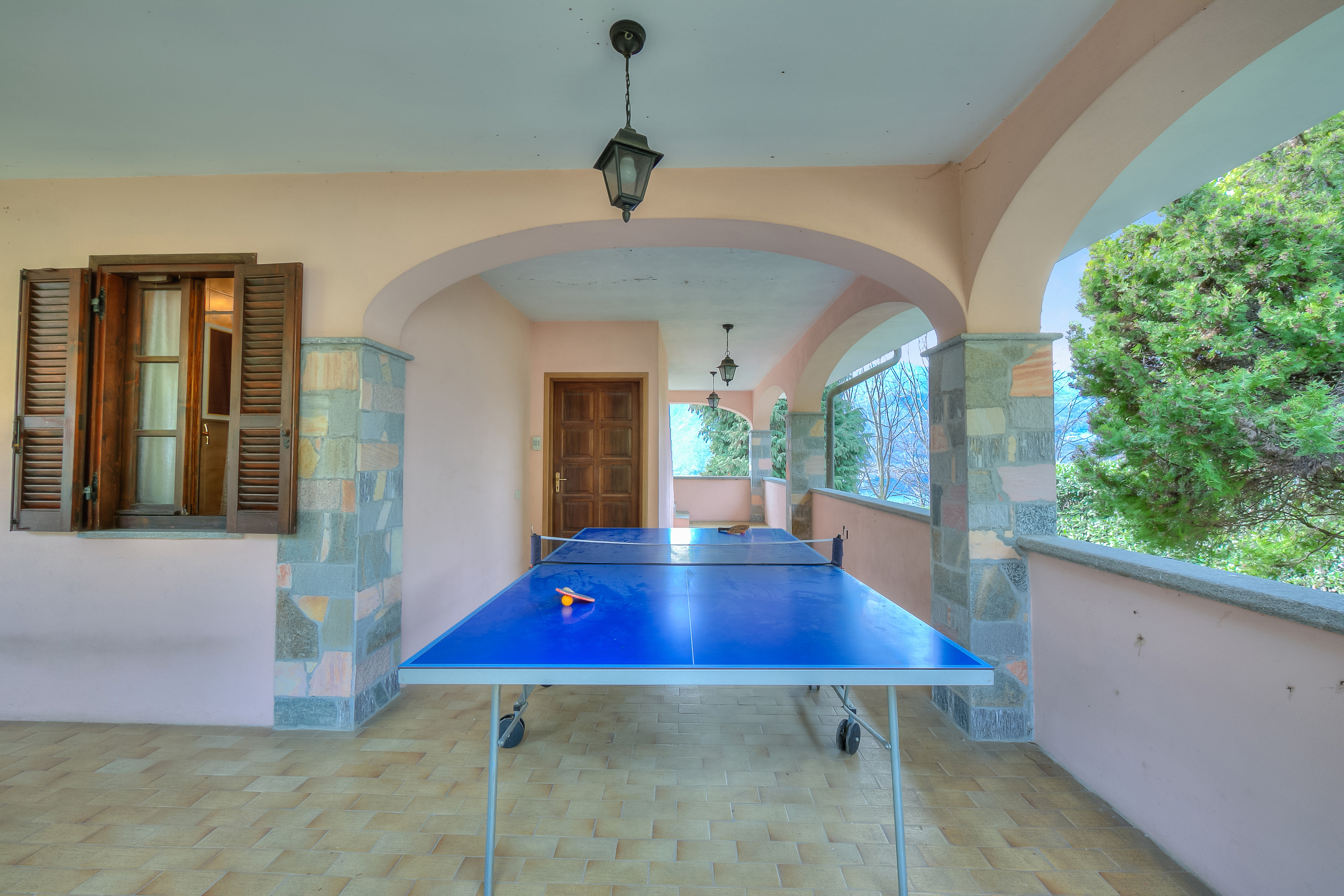 Appartement met veranda en tuin