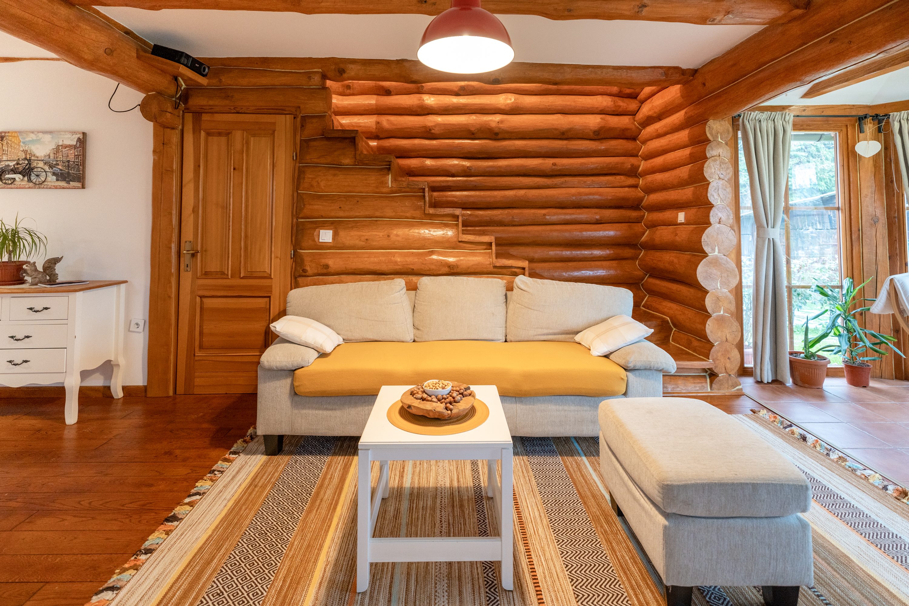 Wooden holiday home with large garden