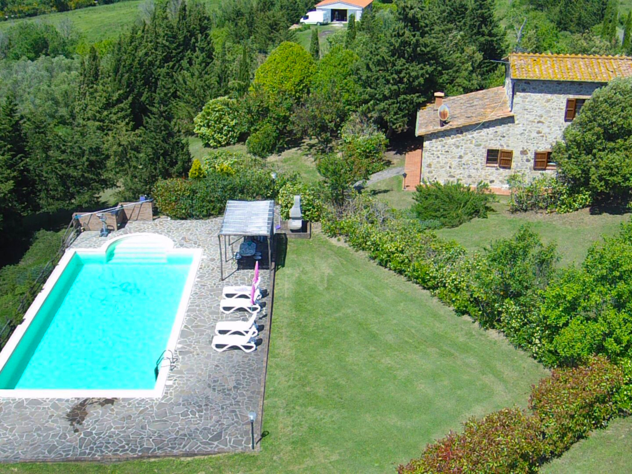 Vacation house with pool (4P)