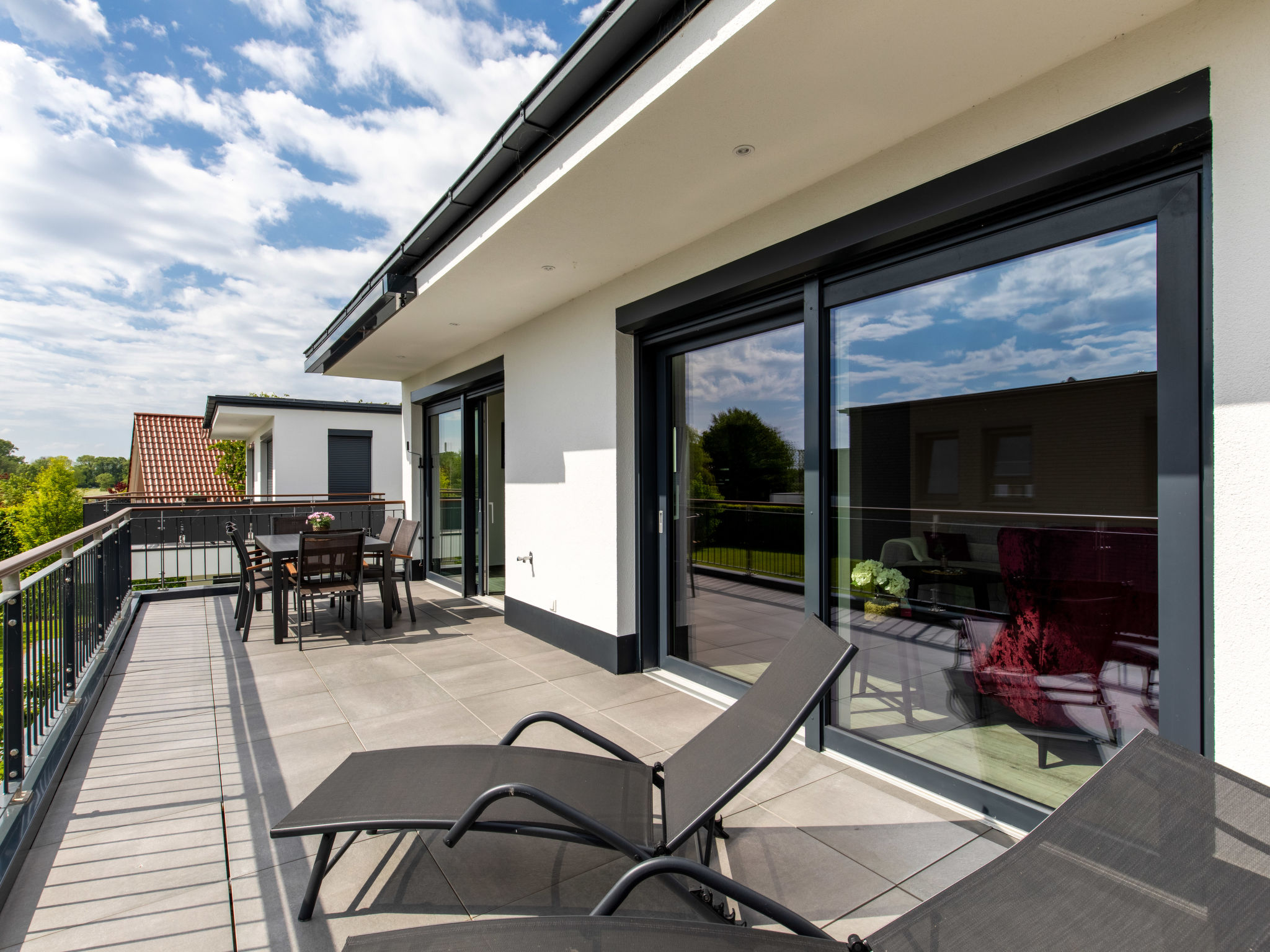 Modern huis met sauna en balkon