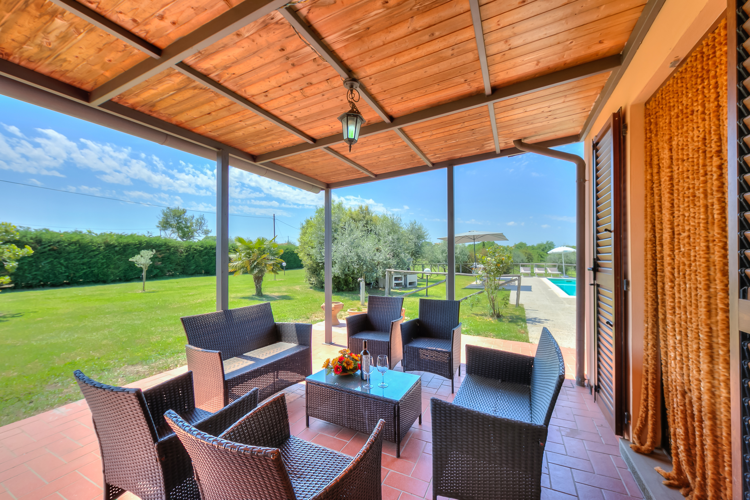 Villa de vacances avec piscine à la campagne
