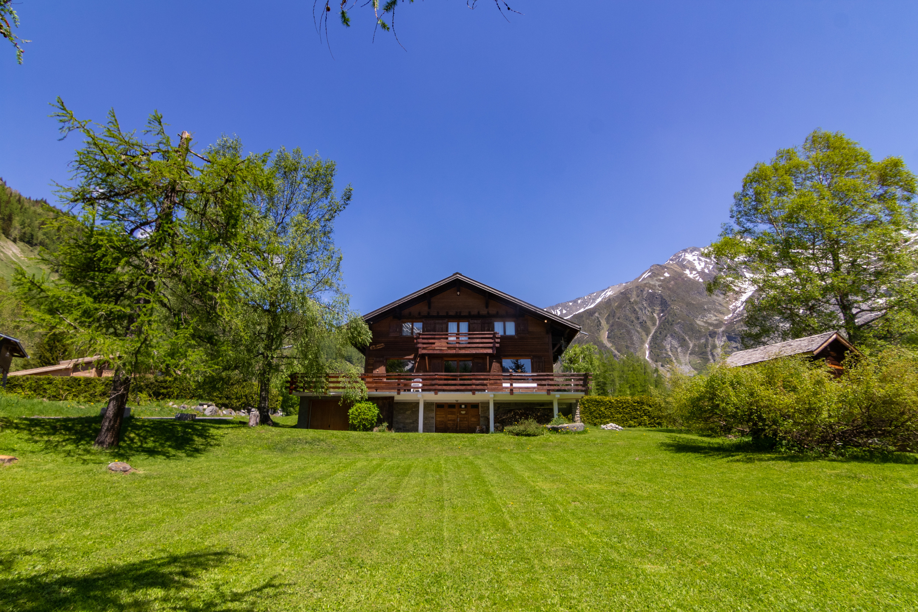 Group accommodation with beautiful view and sauna