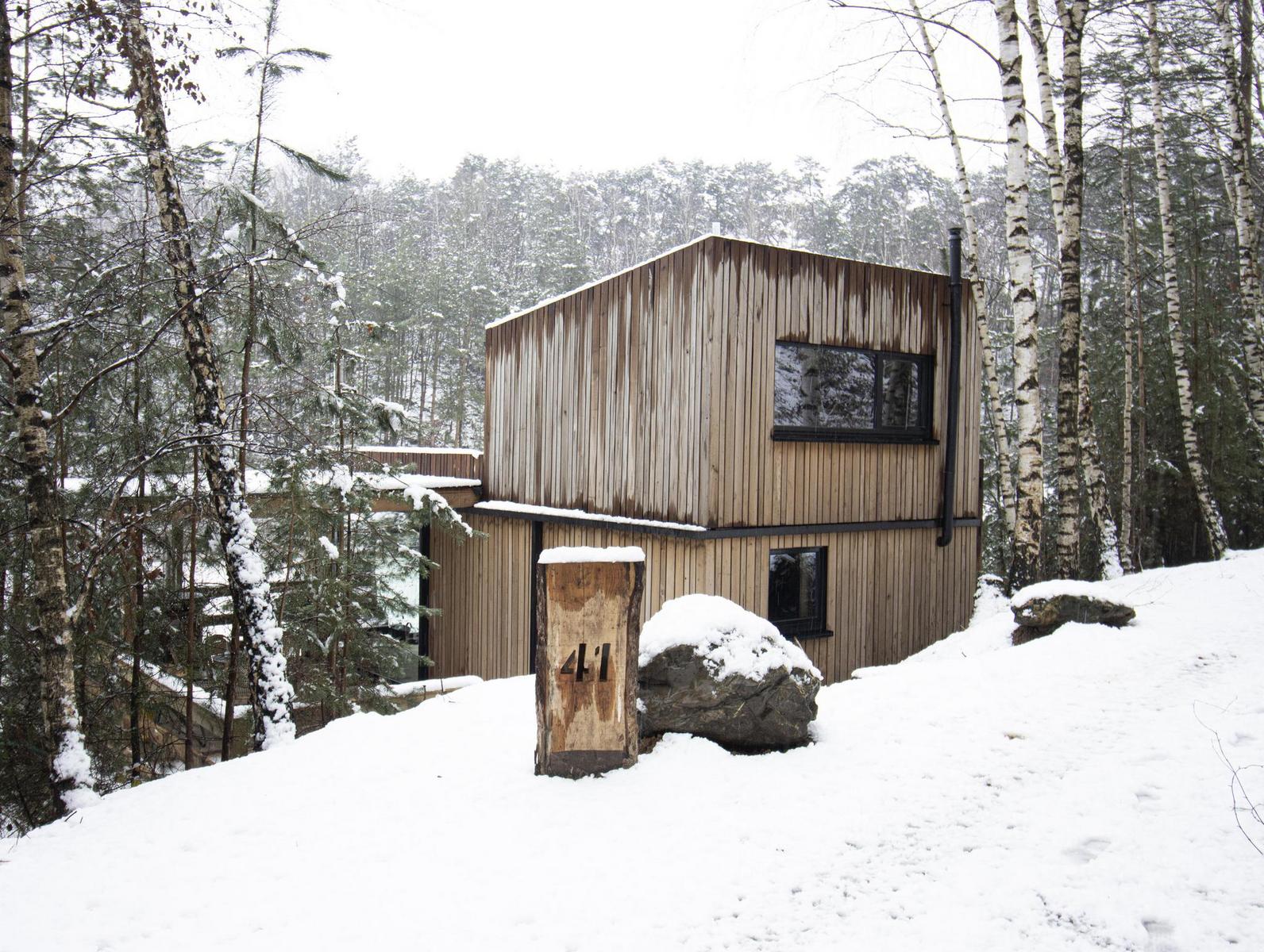 Einzigartige Waldhütte mit privatem Whirlpool