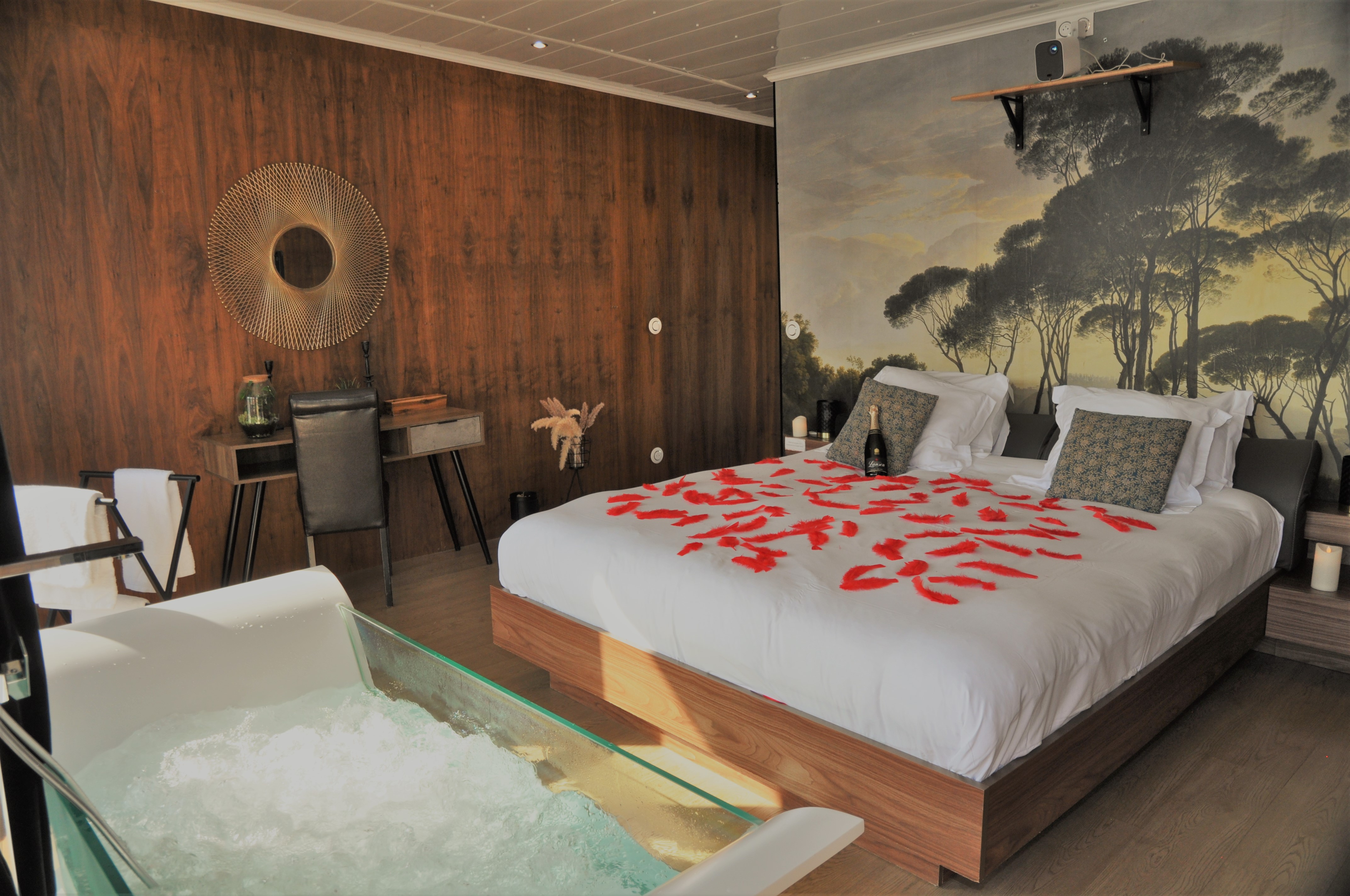 Romantic overnight stay on the waterfront
