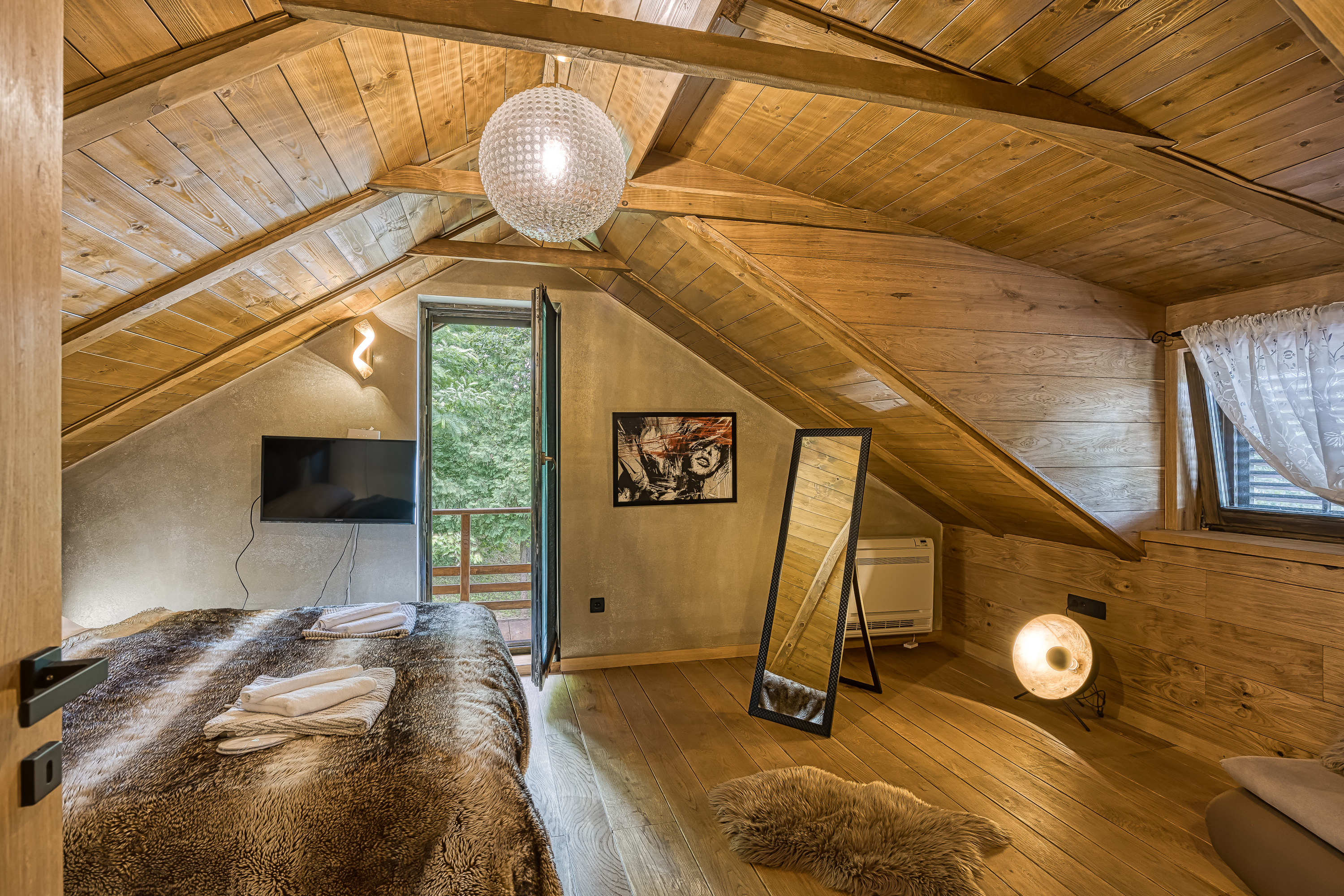 Maison dans la forêt en Croatie avec wellness privé