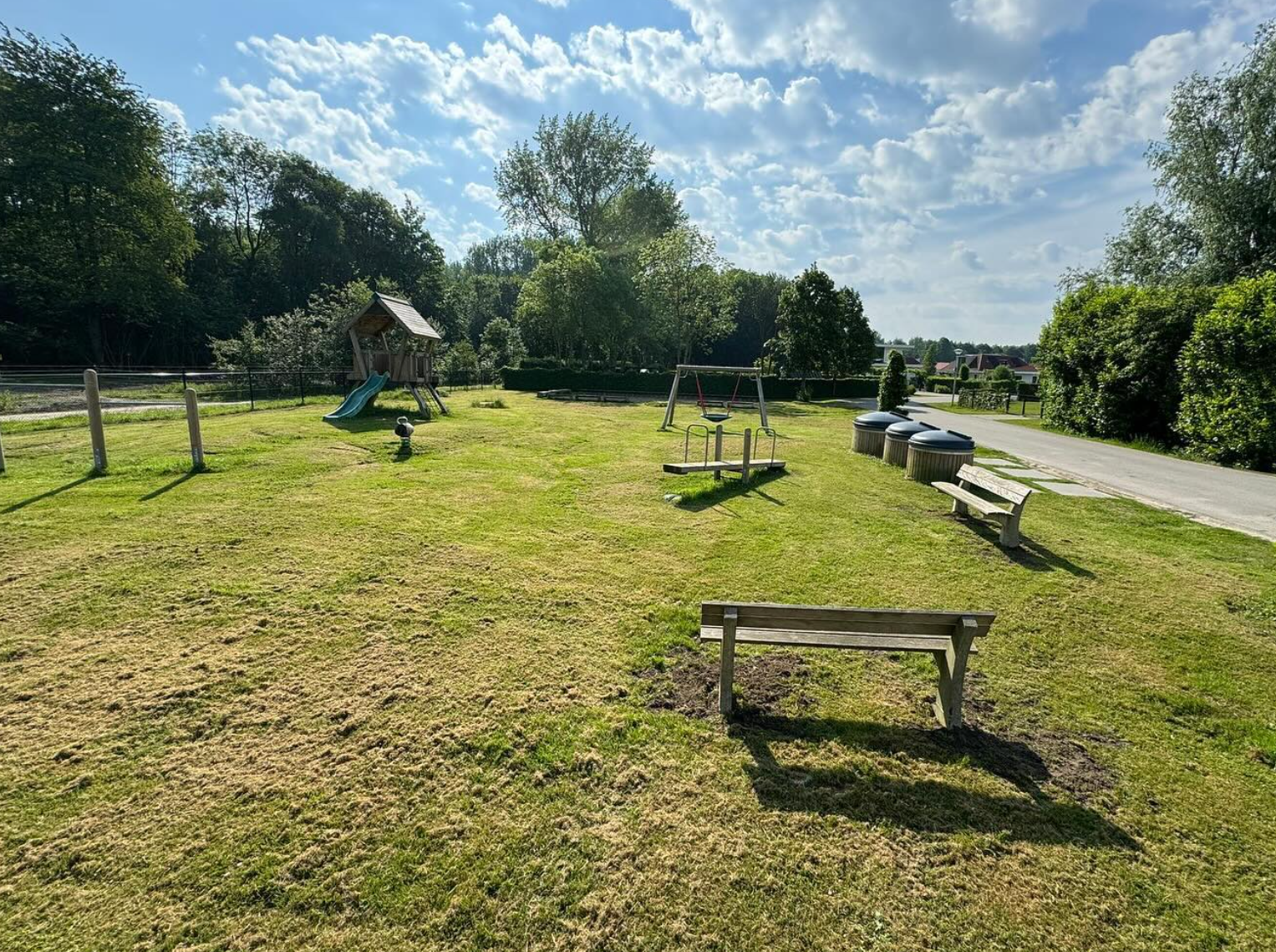 Vakantievilla met dakterras aan het water 