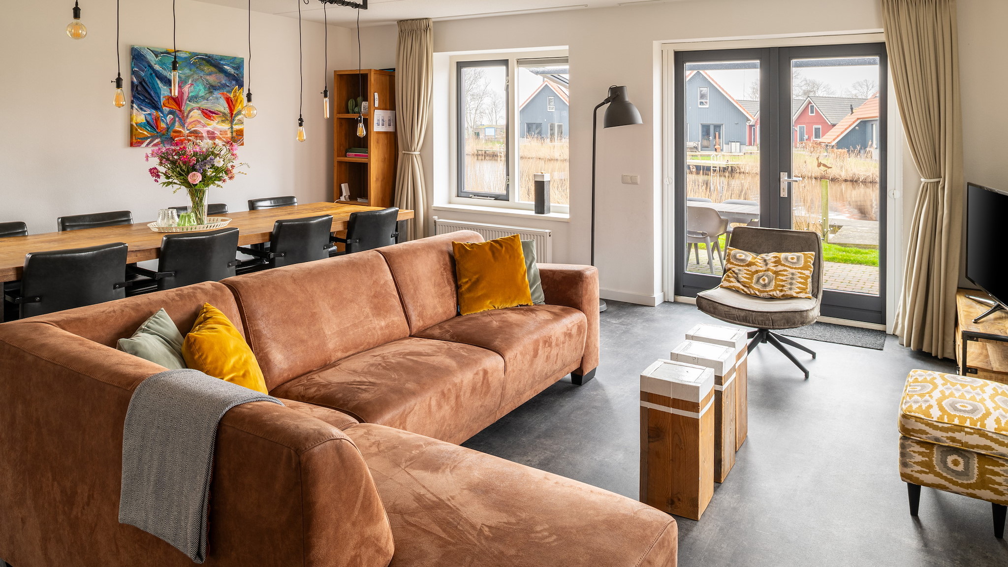 Holiday home on a watery park in Friesland