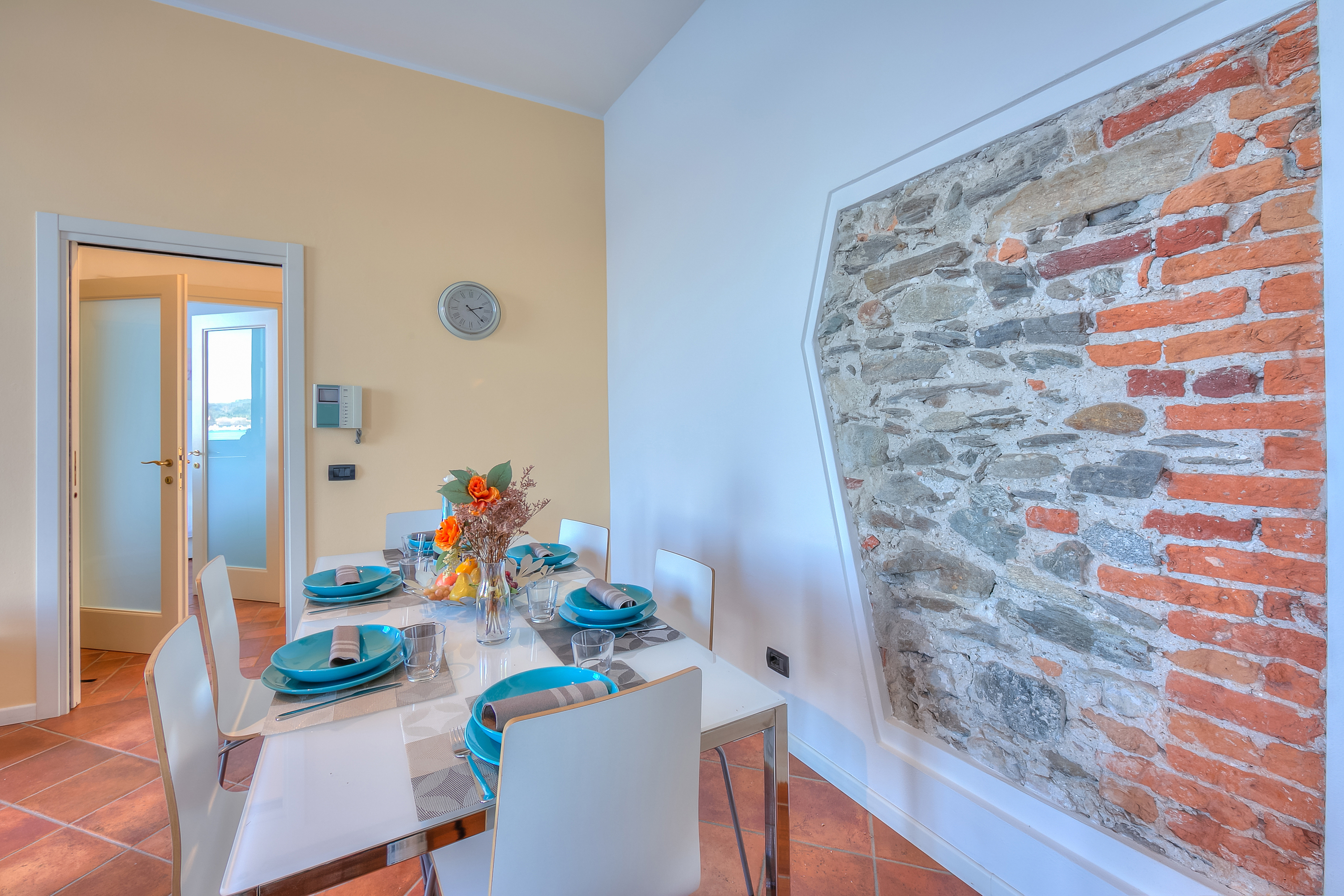 Bel appartement avec vue sur le lac