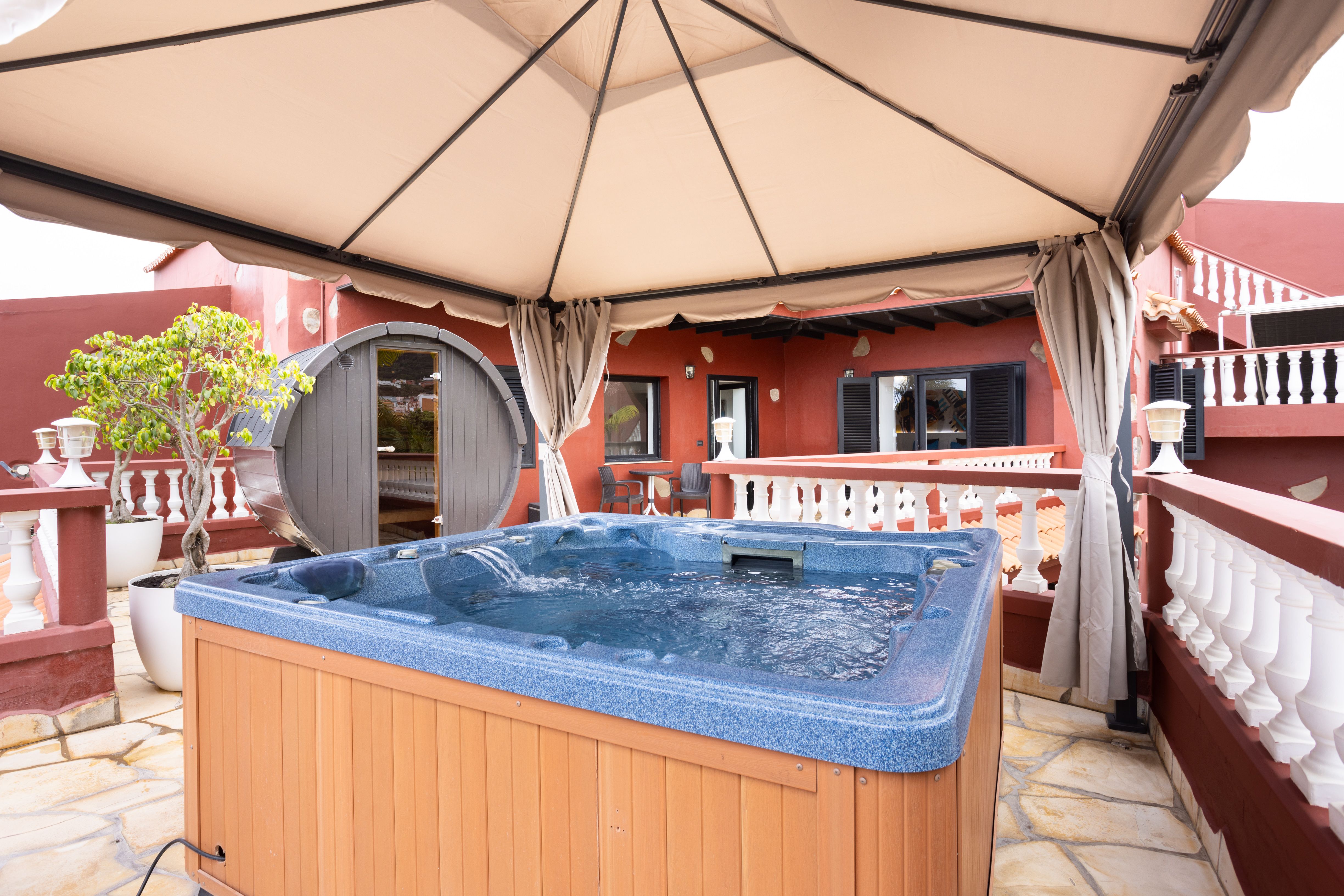 Luxe villa met privé sauna en jacuzzi