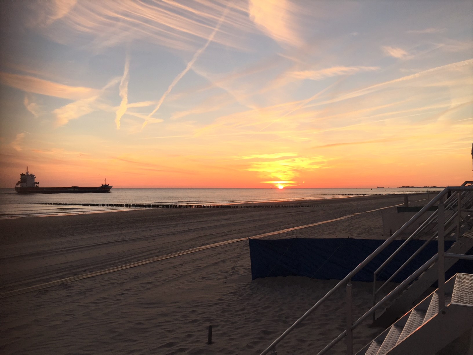 Beach house Zeeland for 5 people