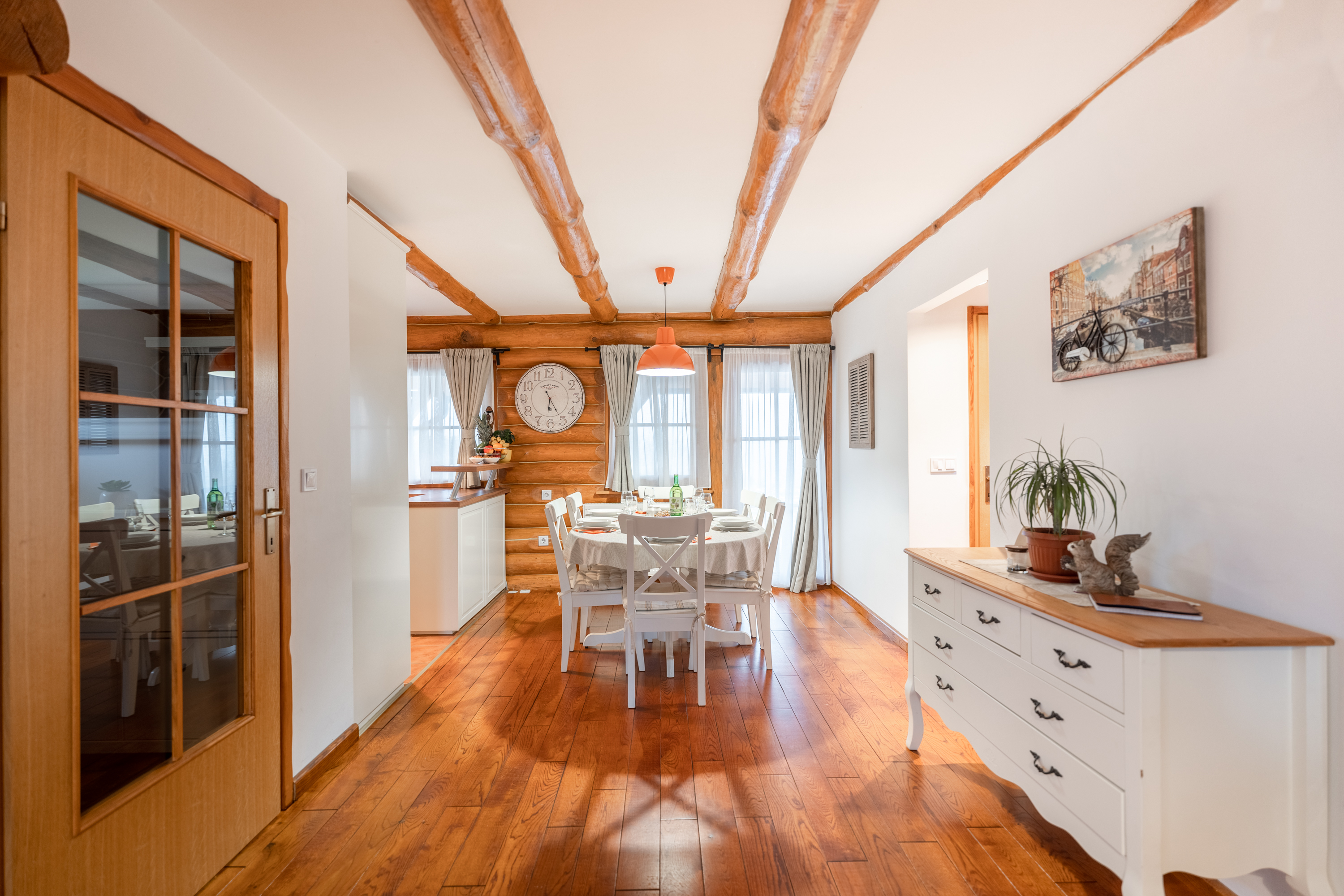 Wooden holiday home with large garden
