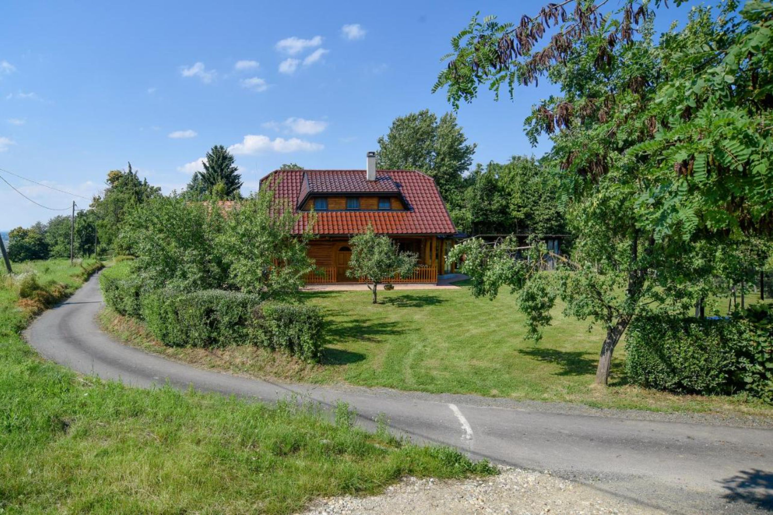 Wooden holiday home with large garden