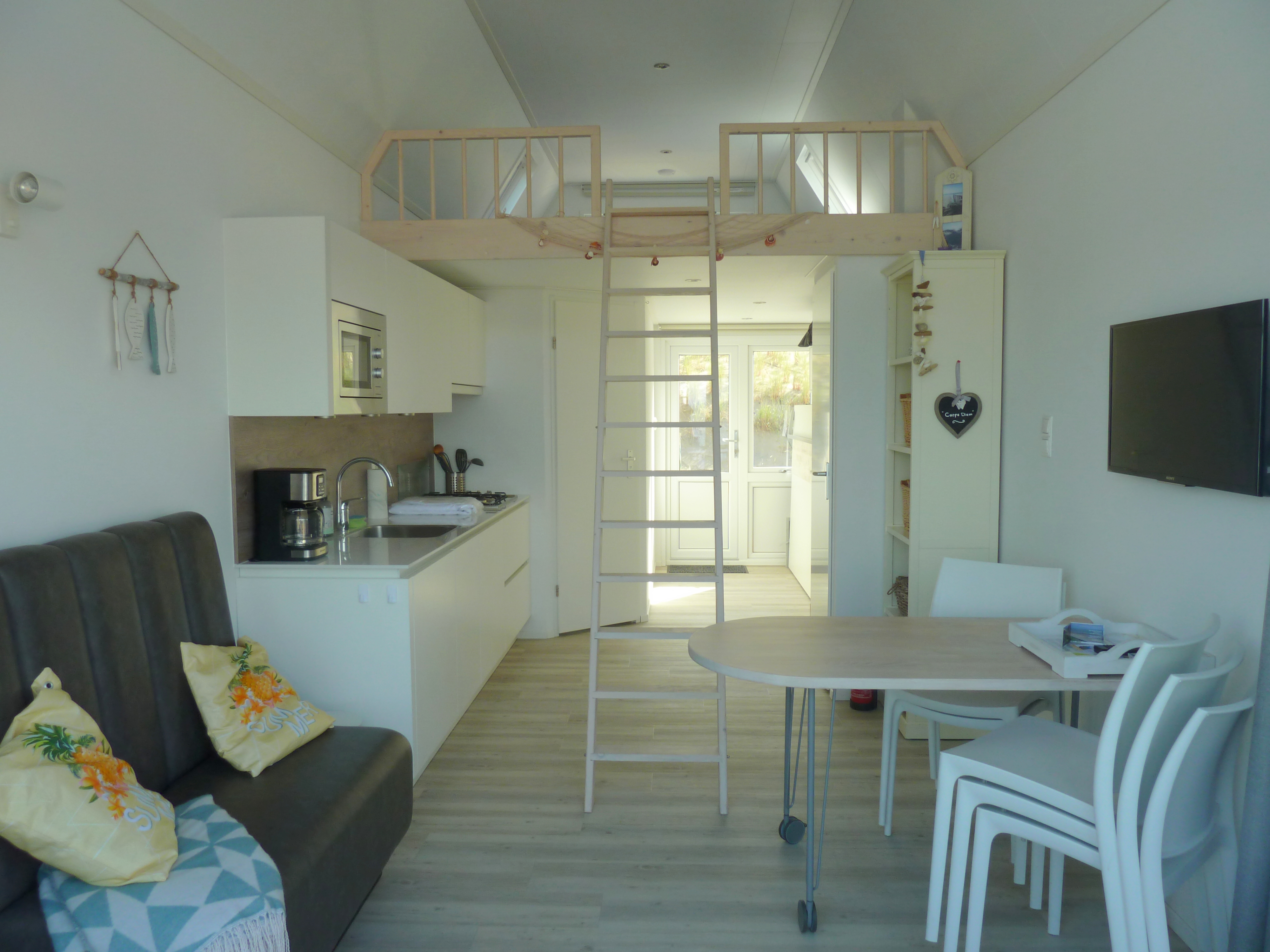 Beach house Zeeland for 5 people