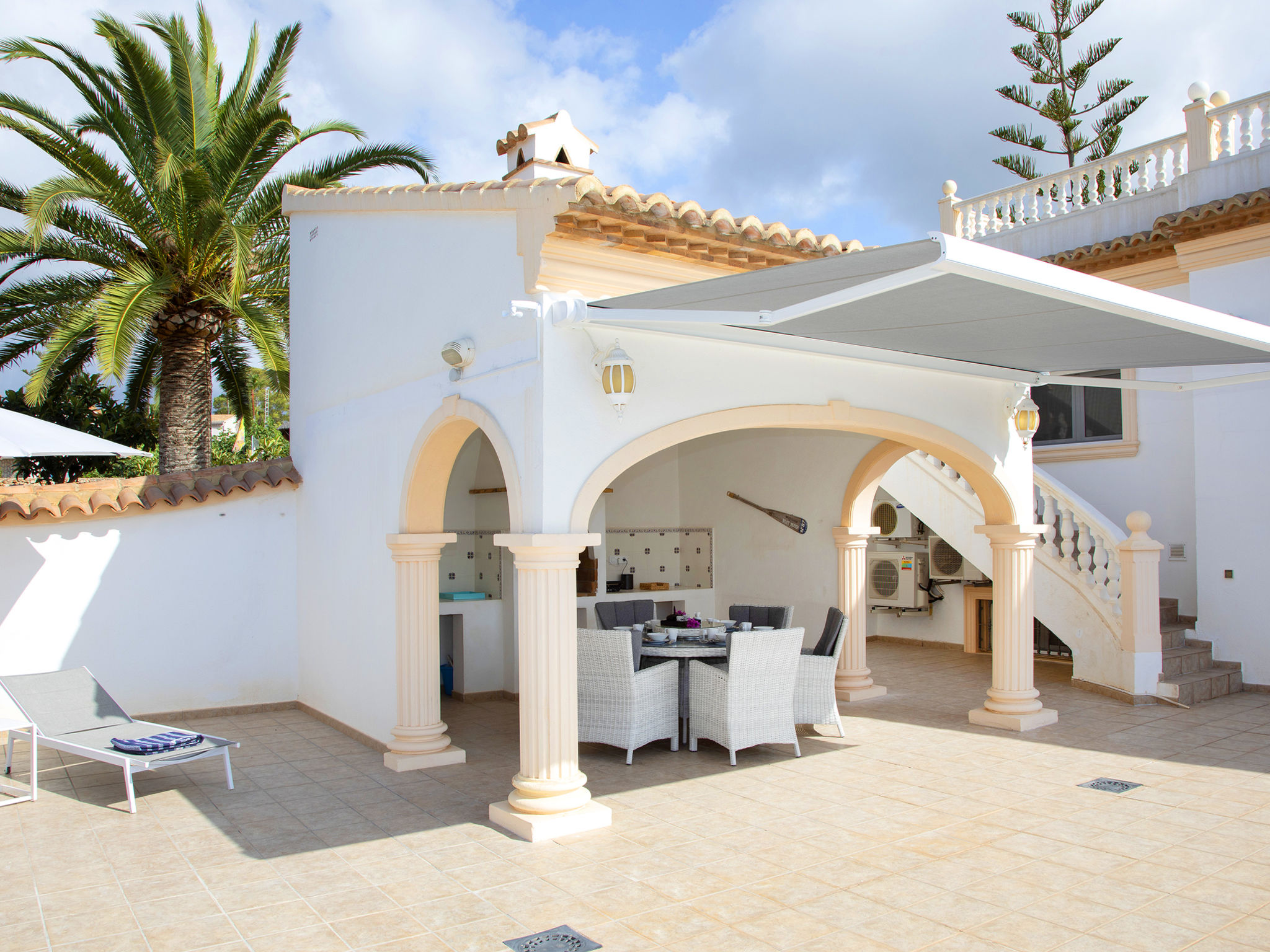 Holiday home for 10 on the Spanish coast