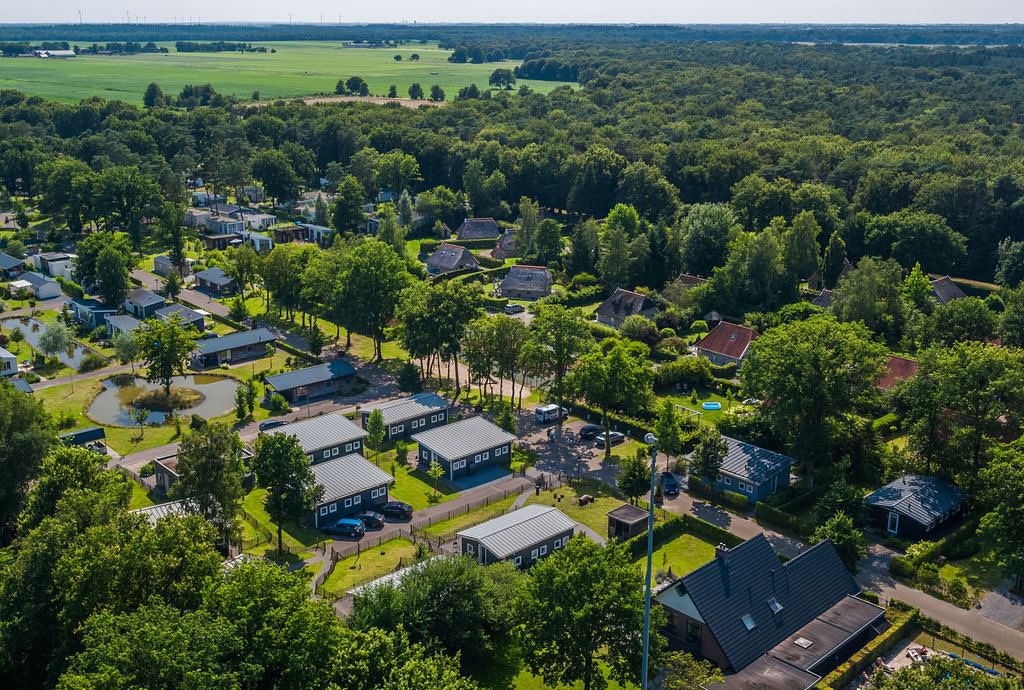 Group accommodation (up to 23p) on nice park