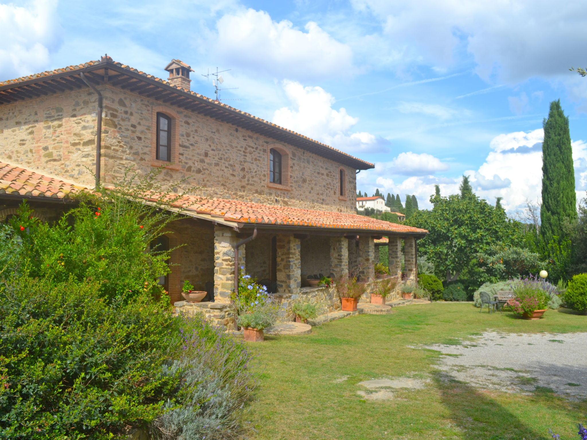 Holiday home surrounded by greenery for 16 people.