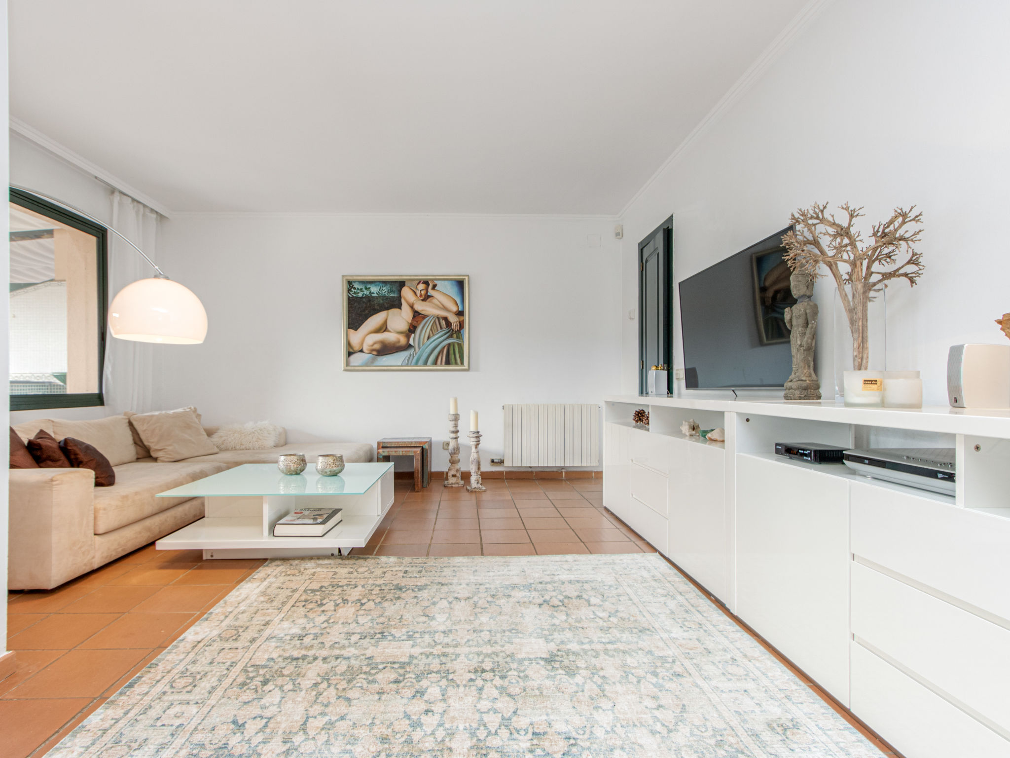 Holiday home with spacious sitting area and pool