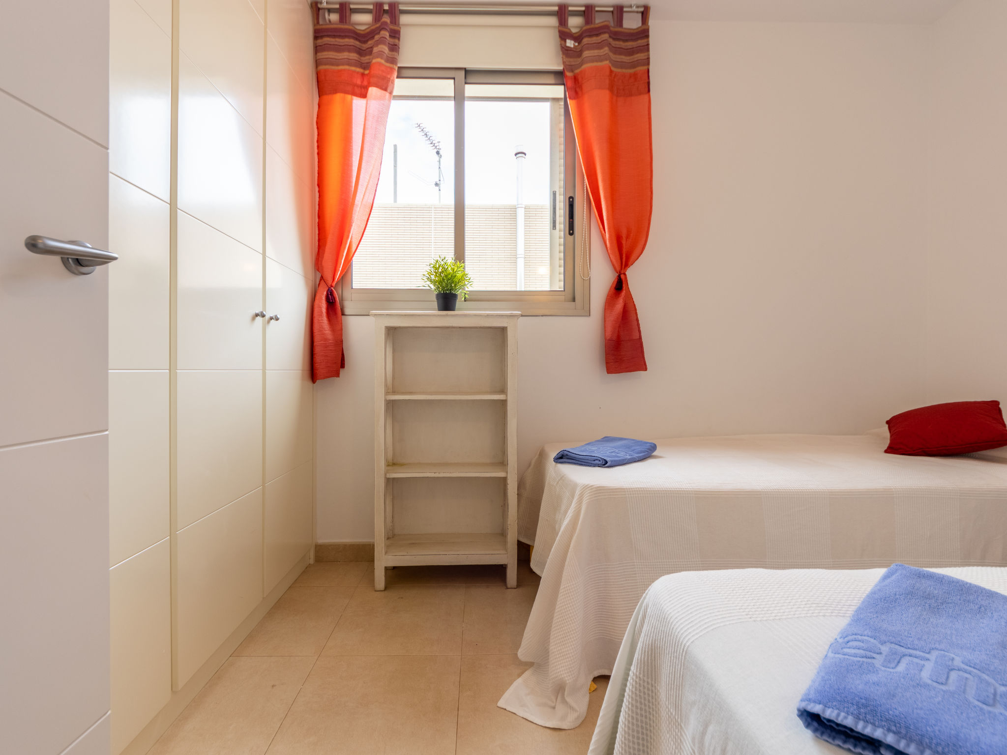 Modernes Ferienhaus für 4 Personen + Pool