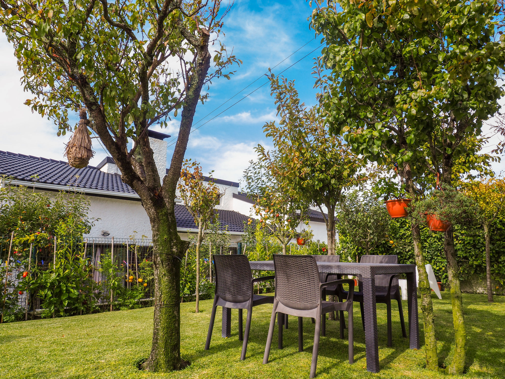 Logement de vacances près de la mer avec jardin à Fão