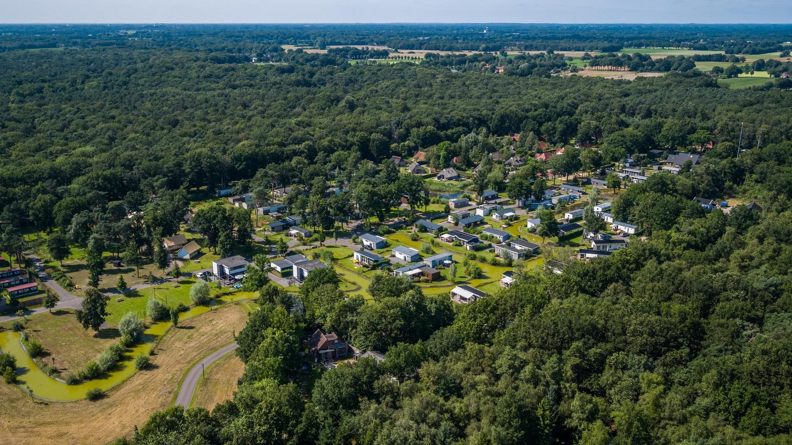 Group accommodation (up to 23p) on nice park