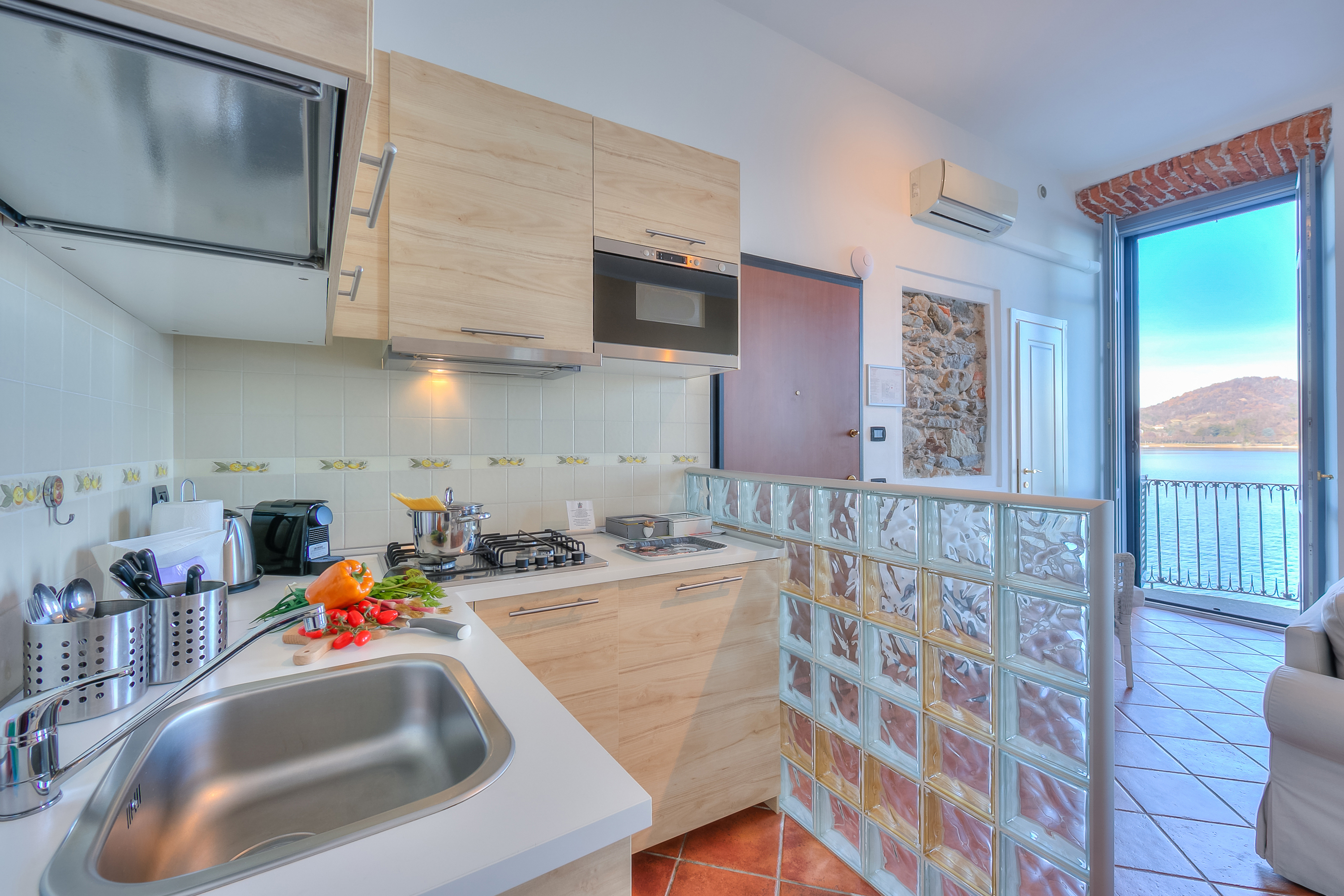 Bel appartement avec vue sur le lac