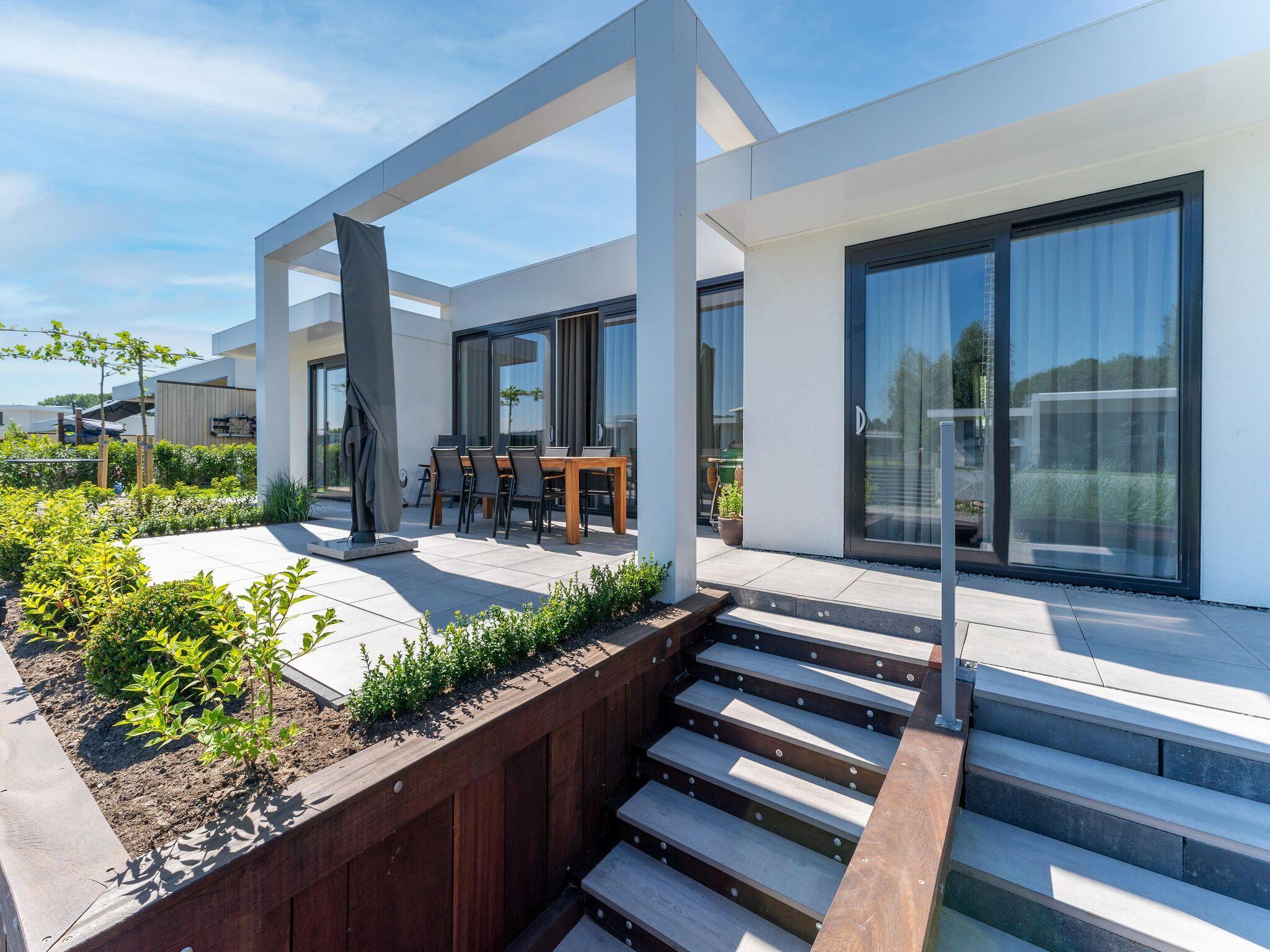 Attractive villa with jacuzzi on the waterfront