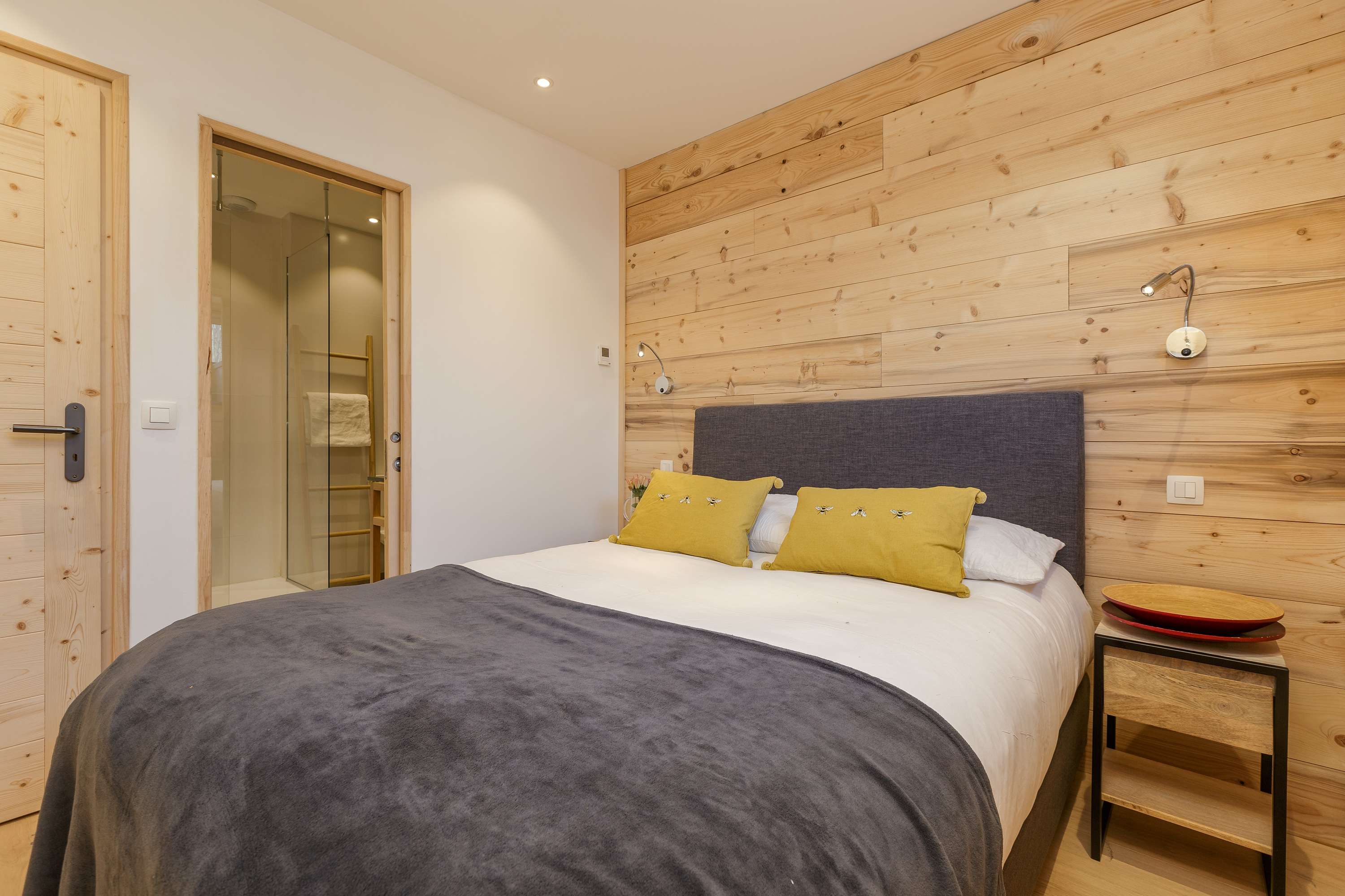 Luxuriöse Gruppenunterkunft in den Bergen mit Sauna