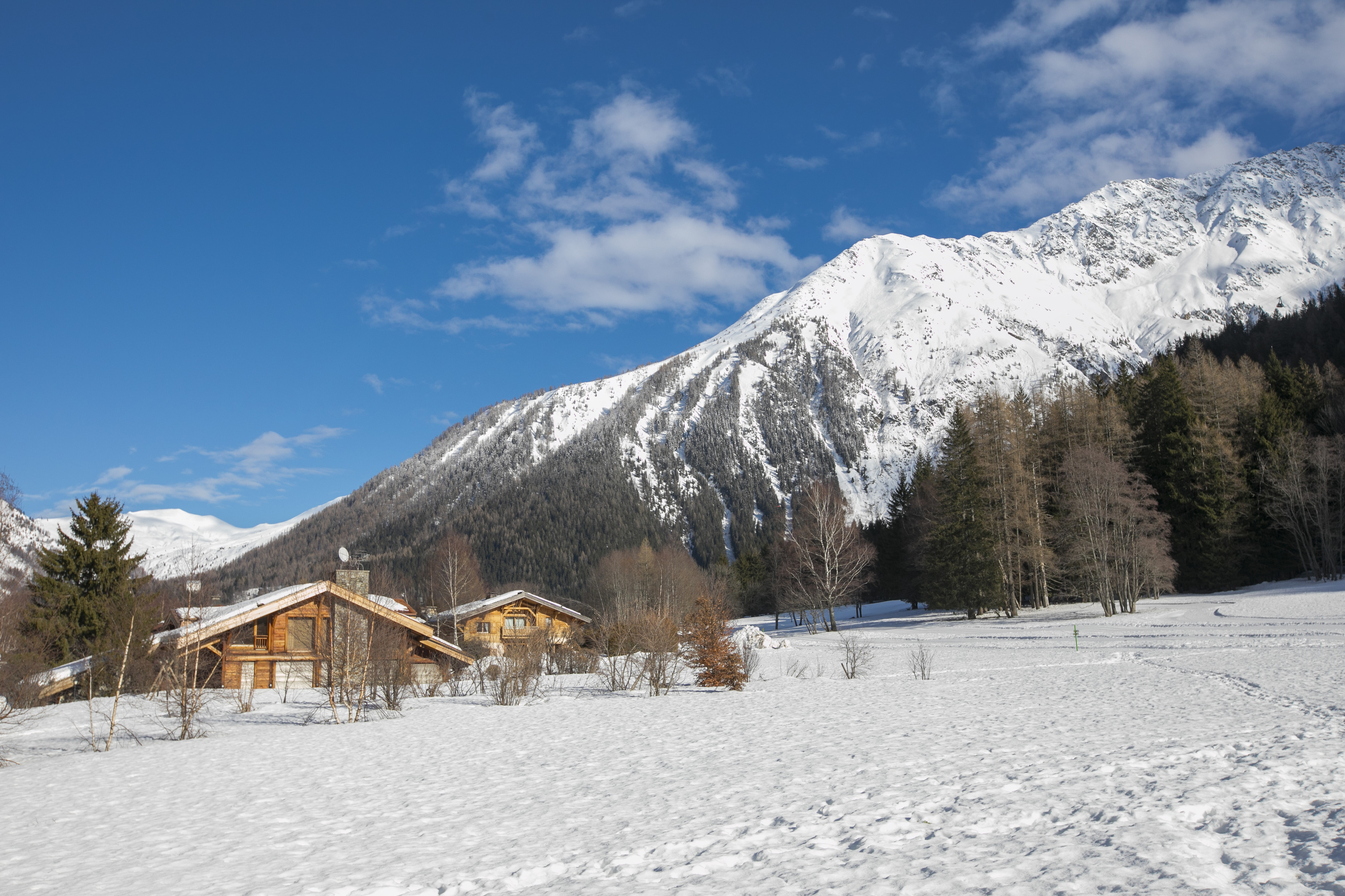 Luxuriöse Gruppenunterkunft in den Bergen mit Sauna