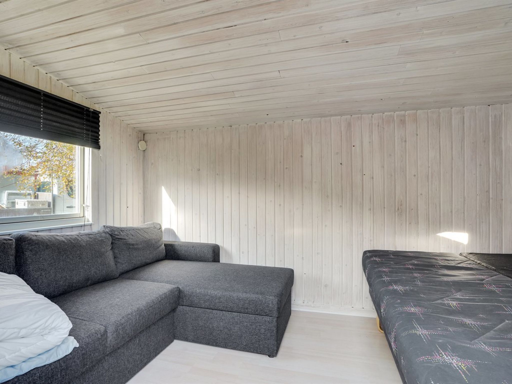 Abgelegenes Ferienhaus mit Blick auf das Meer