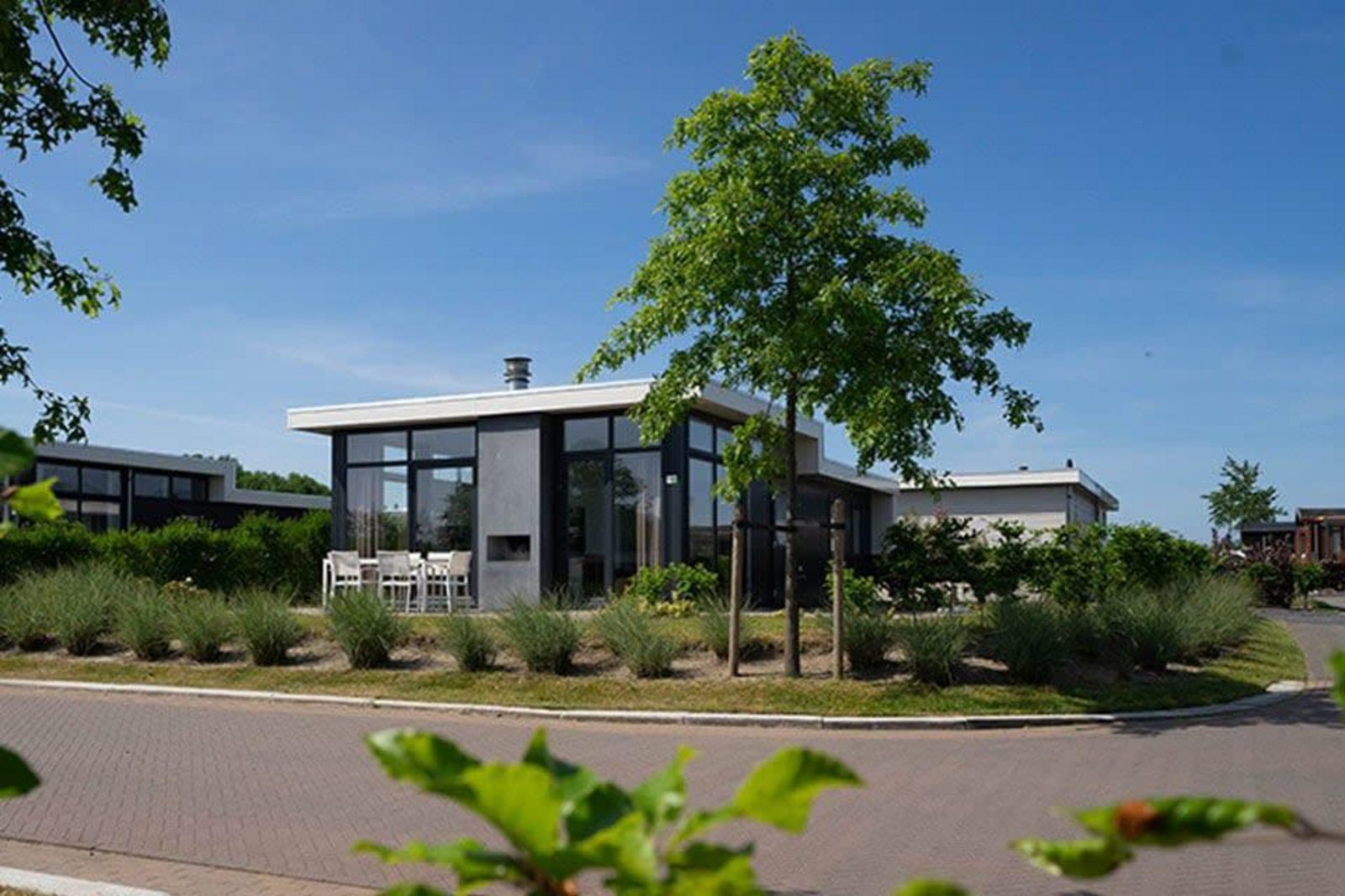 Modern design vacation home for 6 people
