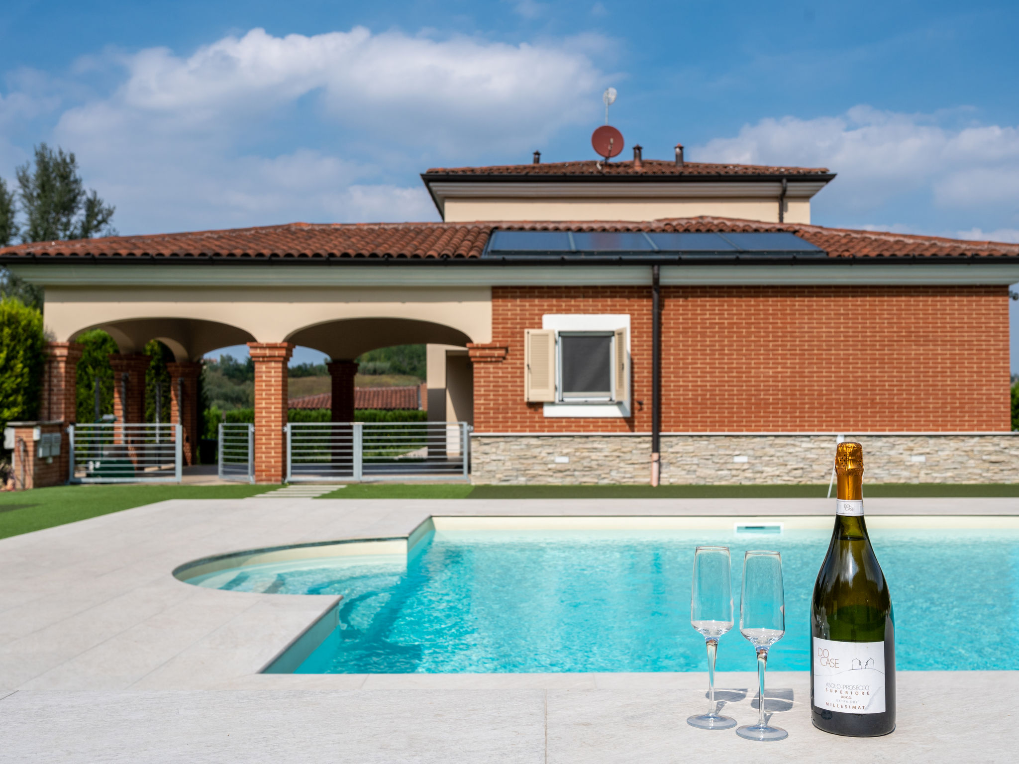 Modernes Ferienhaus mit Schwimmbad (11p)