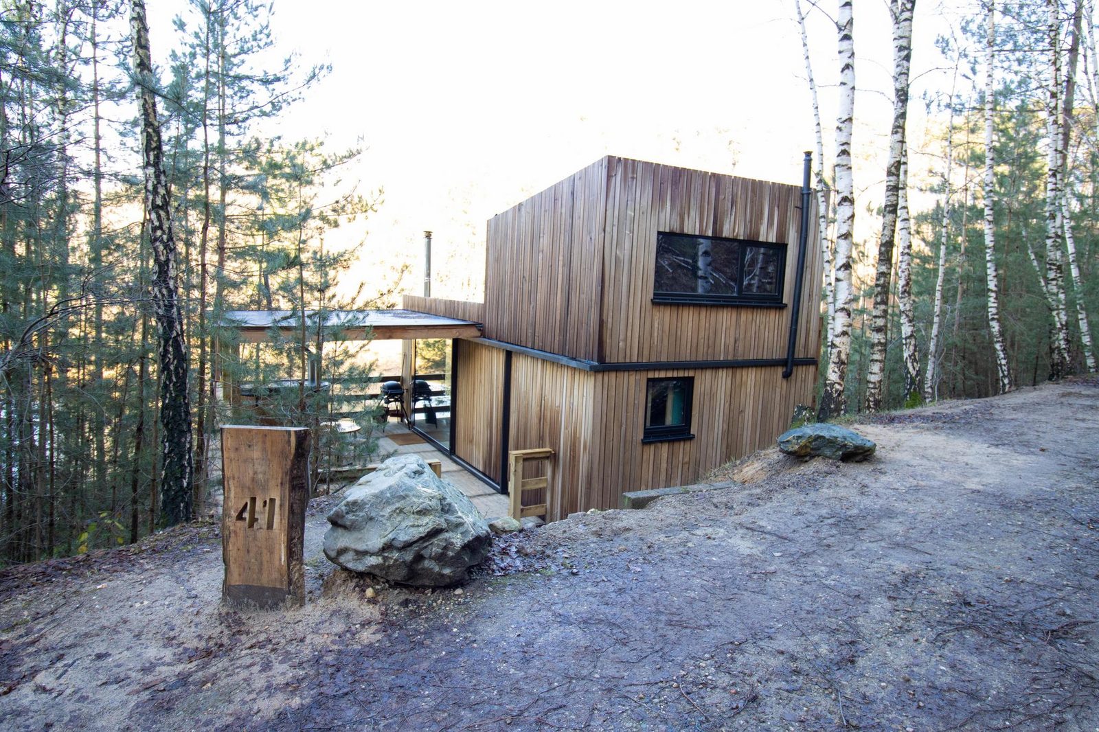 Einzigartige Waldhütte mit privatem Whirlpool