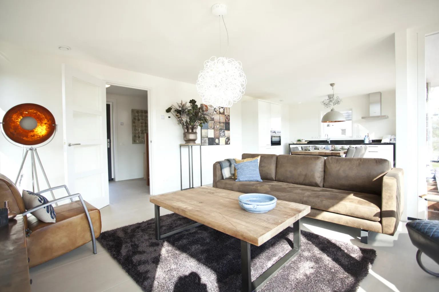 Villa with large terrace for 6 people