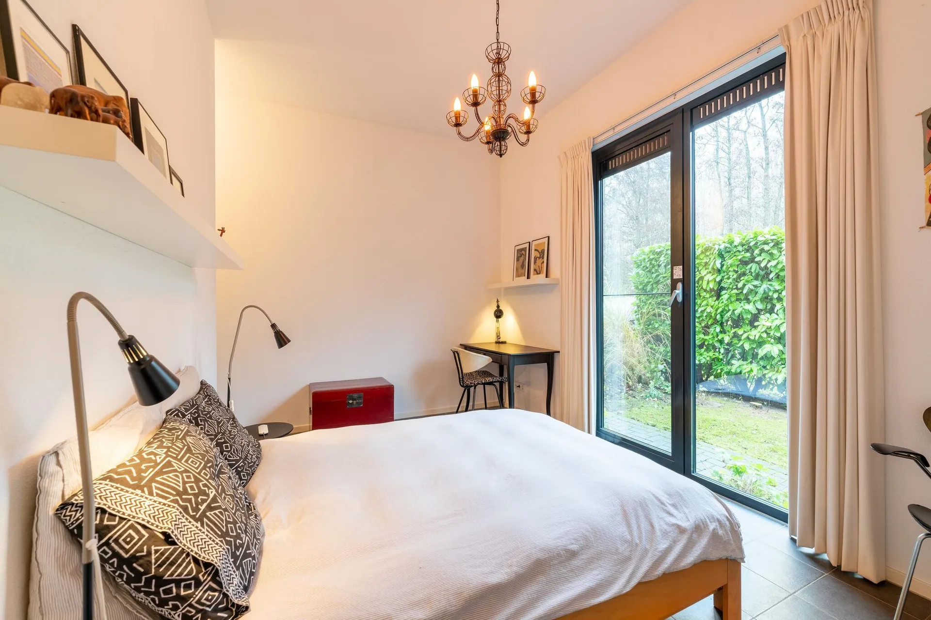 Maison de vacances confortable au bord de l'eau