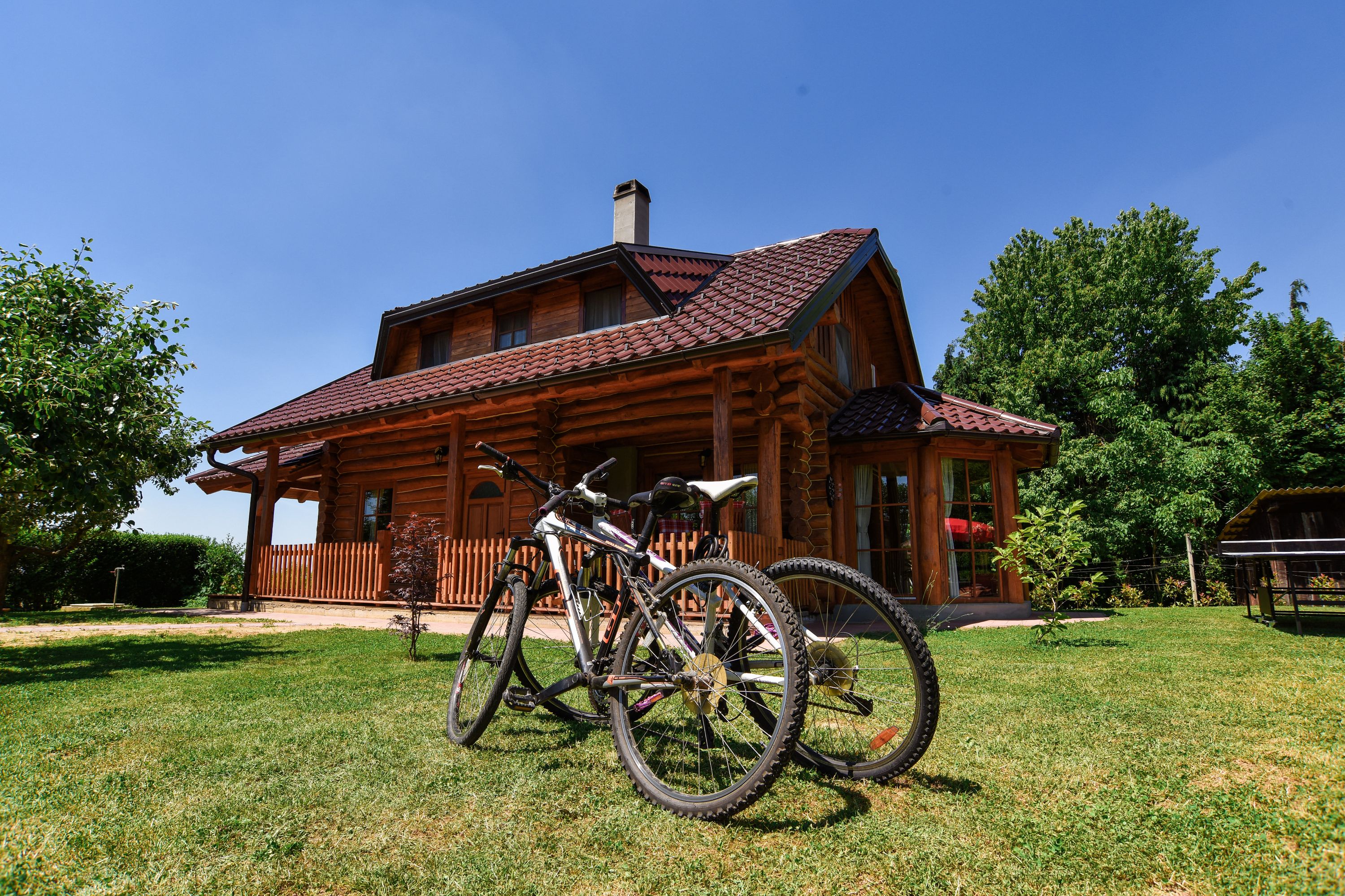 Wooden holiday home with large garden