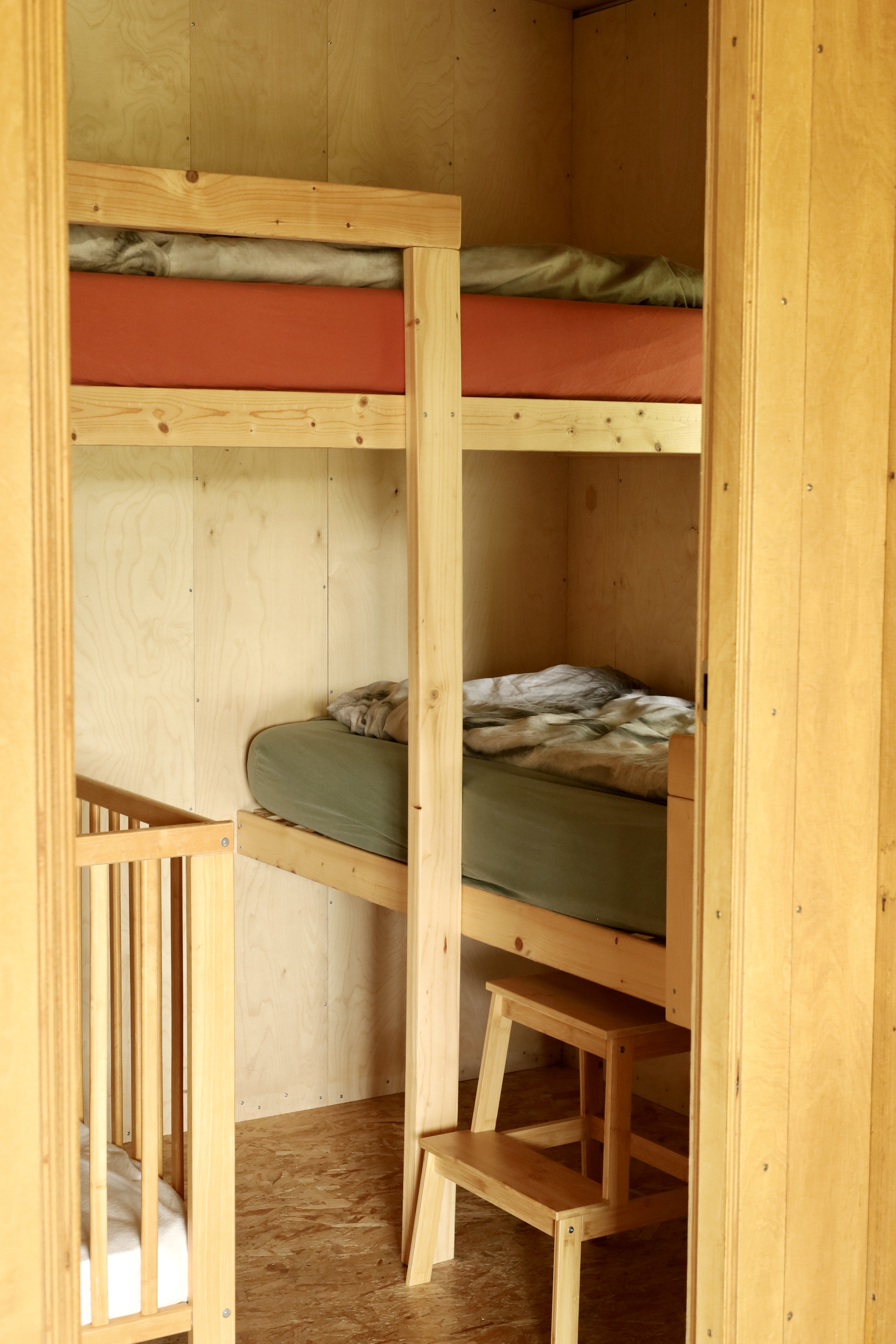 Cozy tiny house with hot tub (5p) in nature