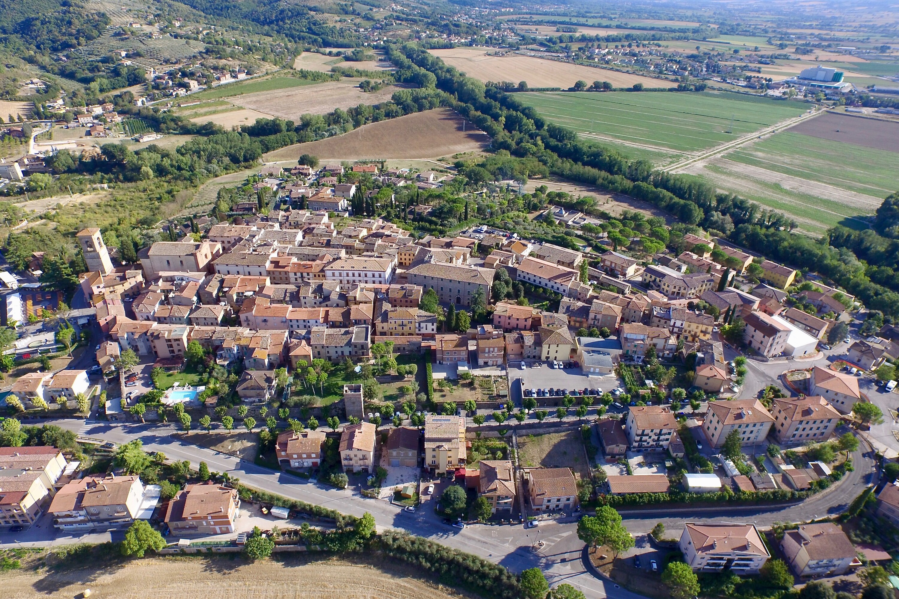 Plattelandsvilla met privézwembad en uitzicht