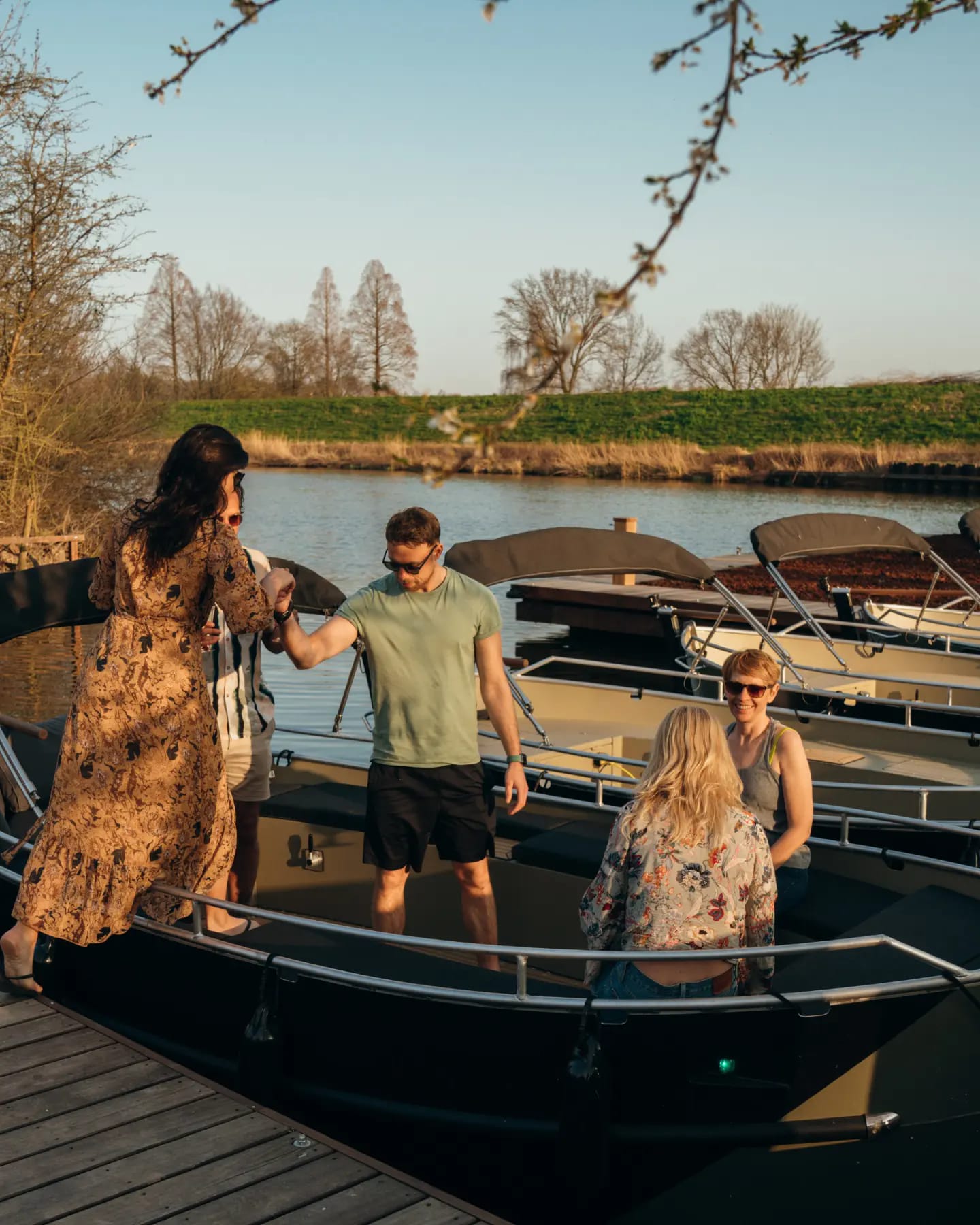 Tipi am Wasser mit u.a. Yoga-Workshops